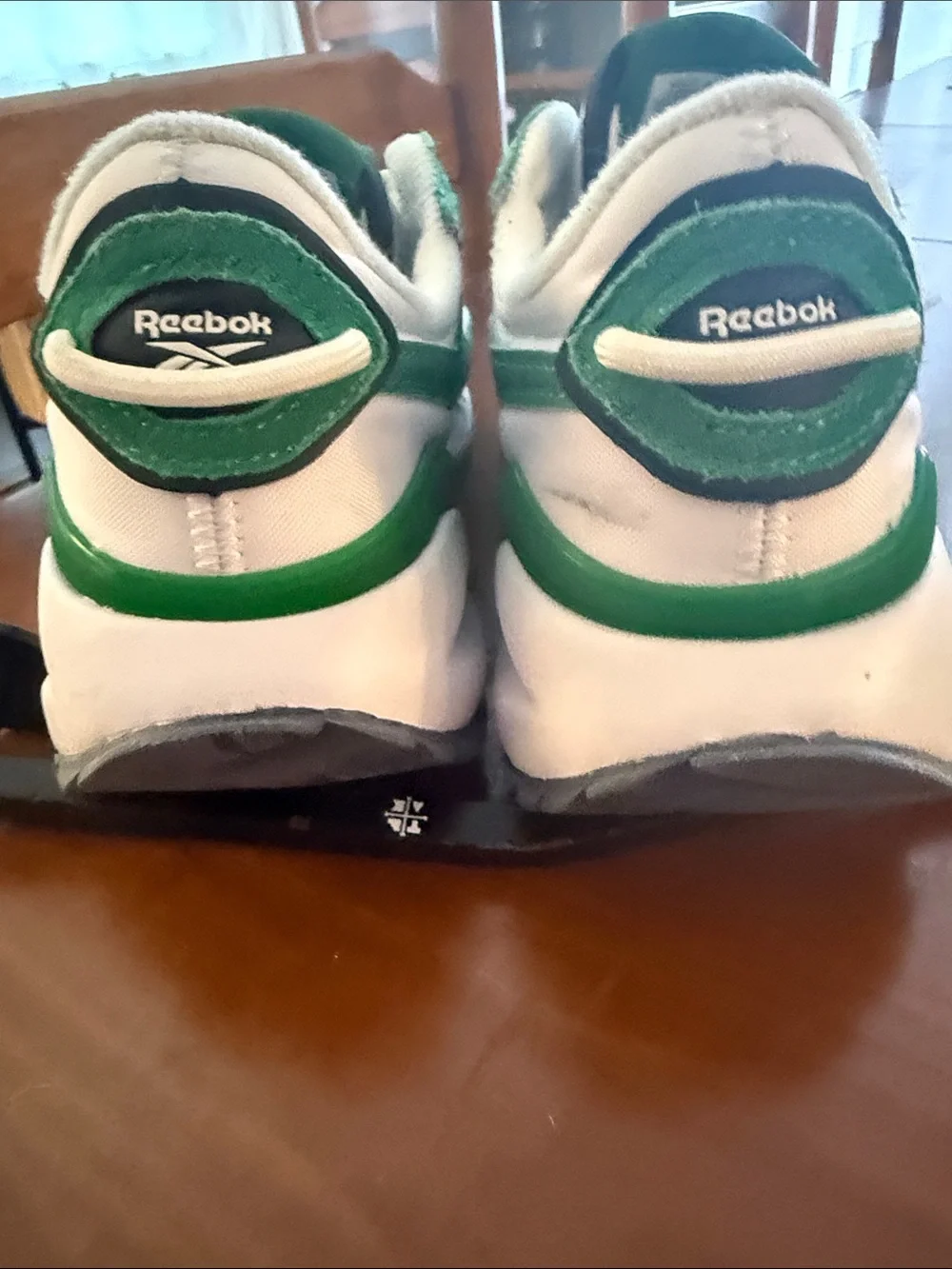 Reebok classic low